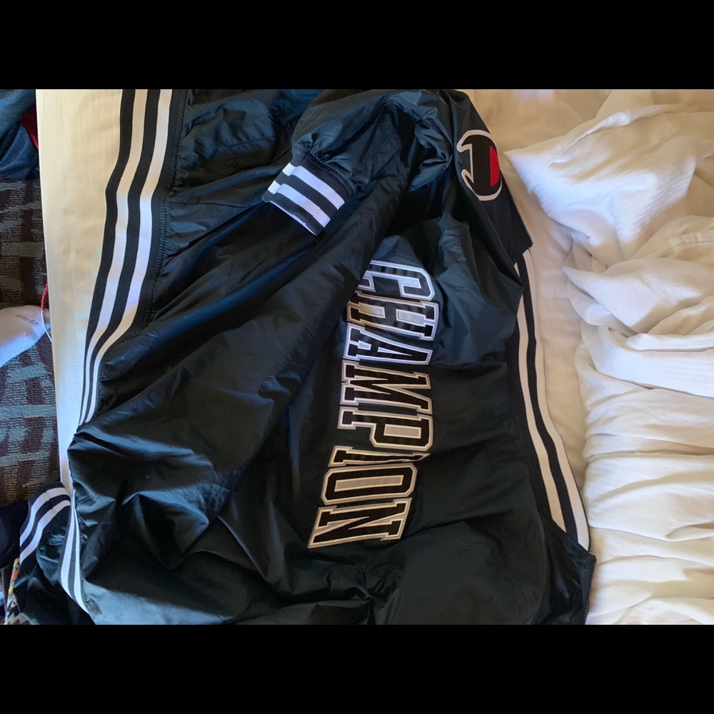 CHAMPION JACKET ㊙️